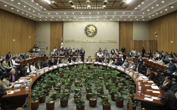 INE inicia proceso. Se elegirán 500 diputados federales y 19 mil 609 cargos locales